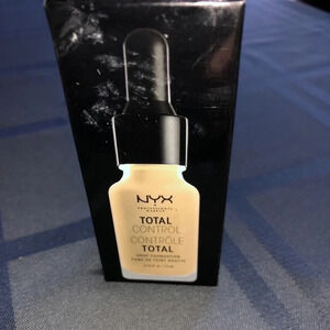 𝅺NEW! Medium Olive NYX foundation